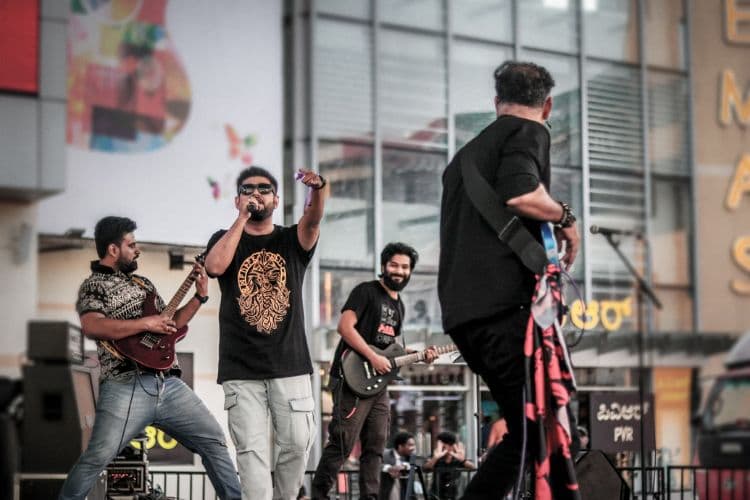 Alasan Kenapa Musisi Banyak yang Rilis Single Dibandingkan Full Album